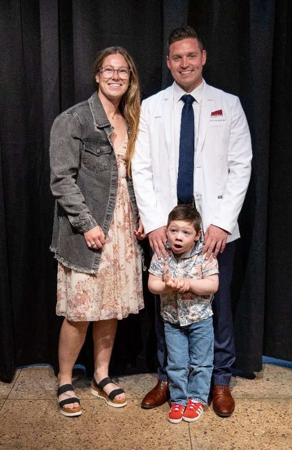 Nate Visser with his wife Keirstin and son Emmett